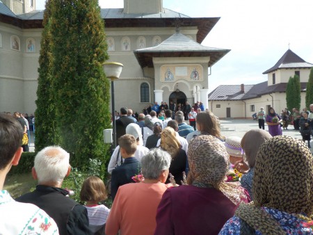 Credincioșii din Valea Șoșii la Găzărie